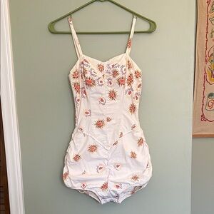 Vintage 1950s Rose Marie Reed Creamy Atomic Print MCM Swimsuit Playsuit Romper